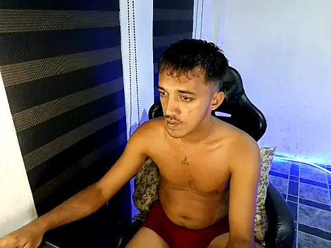 Spicy_RowyCam Pertunjukan Webcam