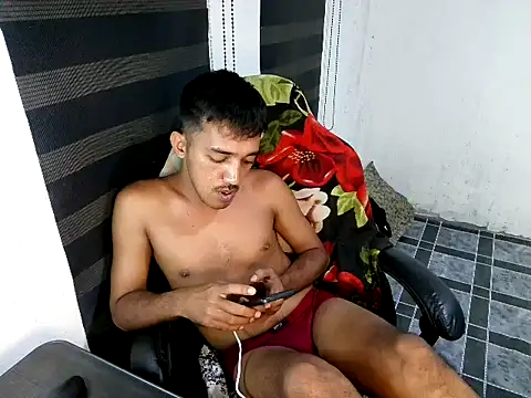 Spicy_RowyCam Pertunjukan Webcam