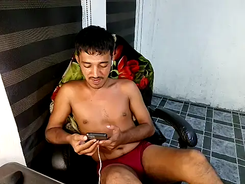 Spicy_RowyCam Pertunjukan Webcam