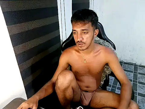 Spicy_RowyCam Pertunjukan Webcam
