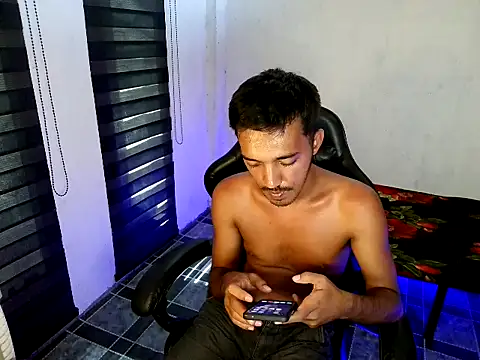 Spicy_RowyCam Pertunjukan Webcam