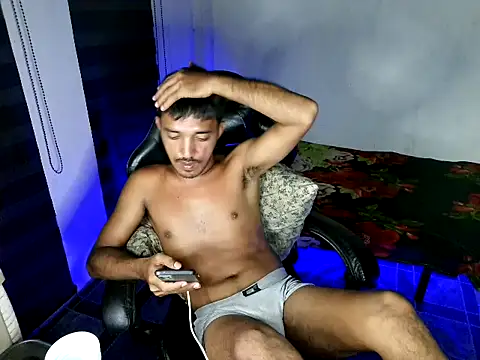 Spicy_RowyCam's Webcam Show
