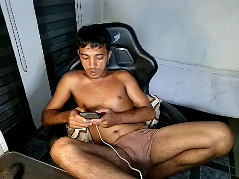 Spicy_RowyCam Pertunjukan Webcam