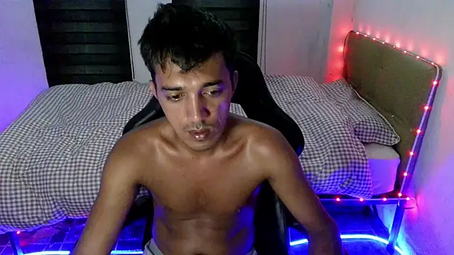 Spicy_RowyCam Pertunjukan Webcam