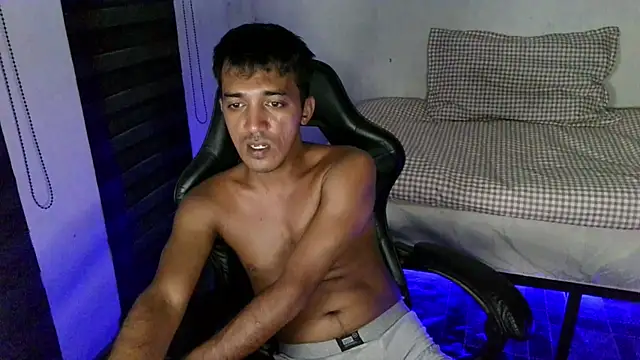 Spicy_RowyCam Pertunjukan Webcam