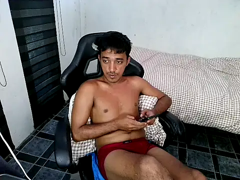Spicy_RowyCam Webcam show
