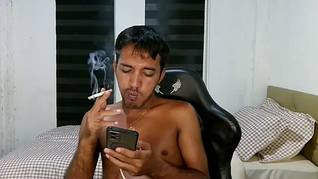 Spicy_RowyCam's Webcam Show