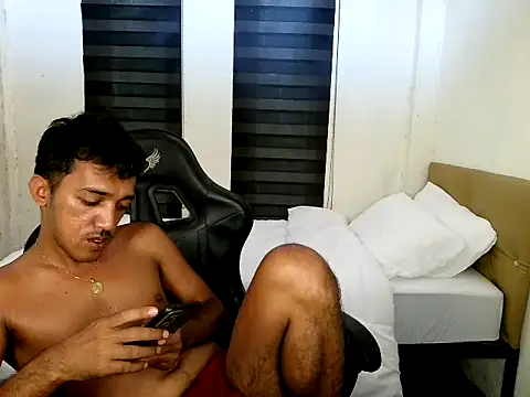 Spicy_RowyCam Pertunjukan Webcam