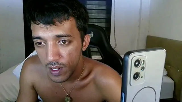 Spicy_RowyCam Pertunjukan Webcam