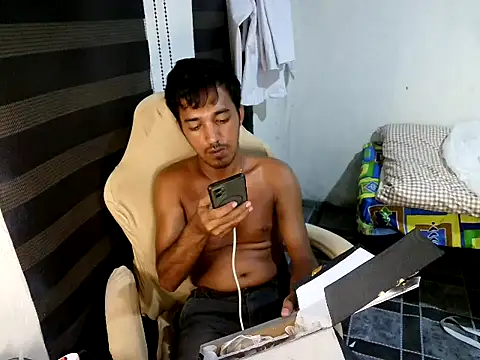 Spicy_RowyCam XXX чат на живо