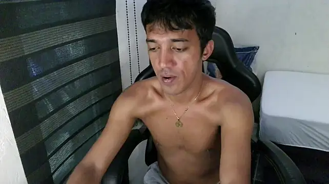 Spicy_RowyCam Pertunjukan Webcam