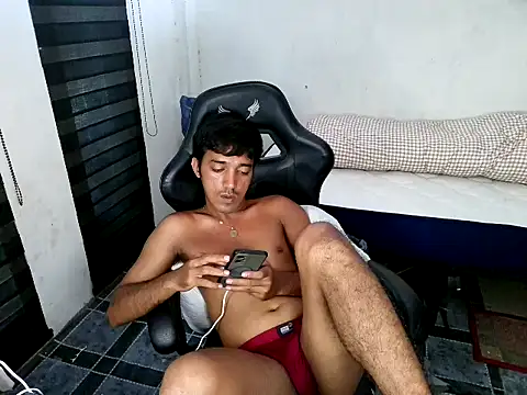 Spicy_RowyCam Pertunjukan Webcam