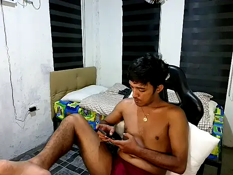 Spicy_RowyCam Pertunjukan Webcam