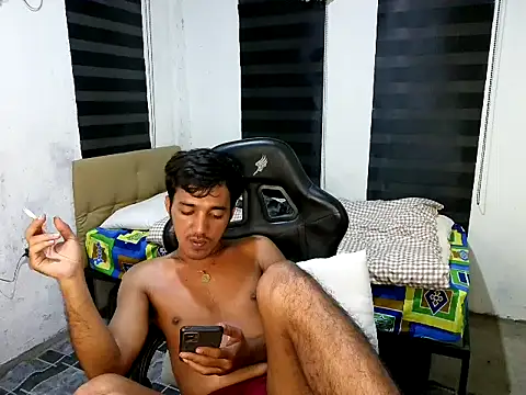 Spicy_RowyCam Pertunjukan Webcam