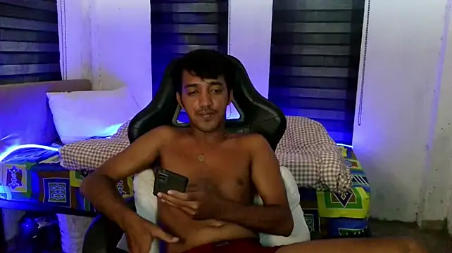 Spicy_RowyCam Pertunjukan Webcam