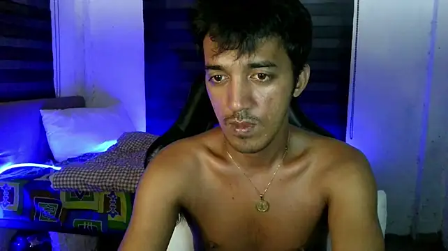 Spicy_RowyCam Pertunjukan Webcam