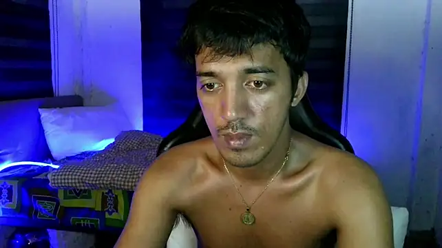 Spicy_RowyCam Pertunjukan Webcam