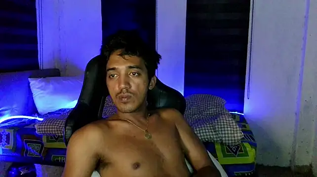 Spicy_RowyCam Pertunjukan Webcam