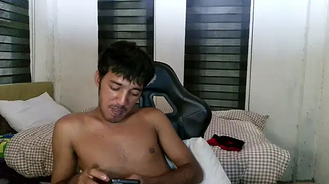 Spicy_RowyCam Pertunjukan Webcam