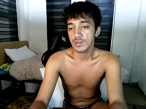 Spicy_RowyCam Pertunjukan Webcam