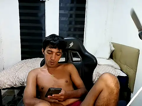 Spicy_RowyCam's Webcam Show