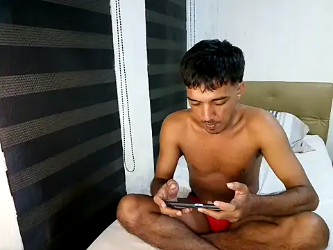 Rowy_Cam Pertunjukan Webcam