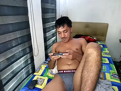 Rowy_Cam Pertunjukan Webcam
