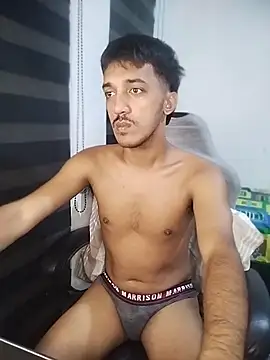 Rowy_Cam Pertunjukan Webcam