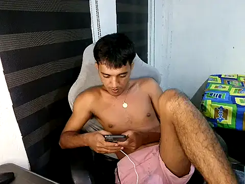 Rowy_Cam Pertunjukan Webcam
