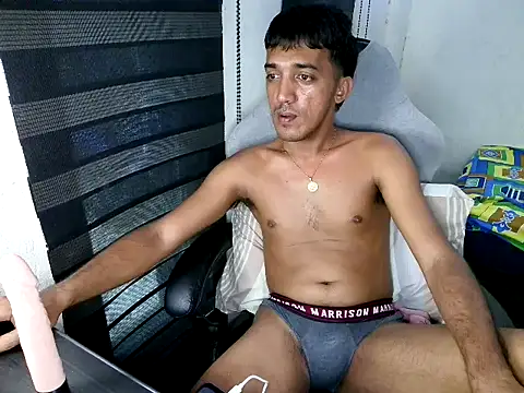 Pertunjukan Kamera Web Rowy_Cam