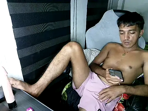 Rowy_Cam Pertunjukan Webcam