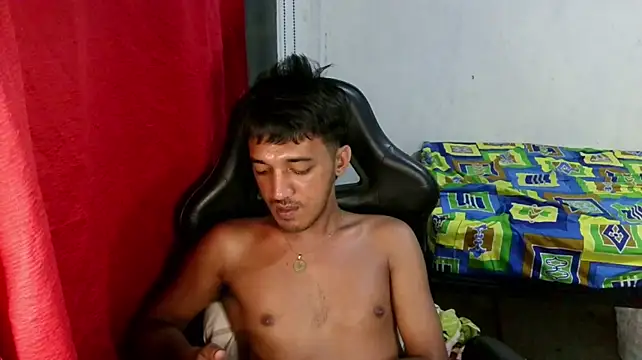 Rowy_Cam Pertunjukan Webcam
