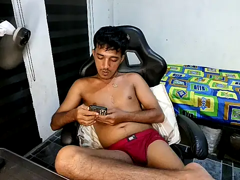 Rowy_Cam webkamerás műsora