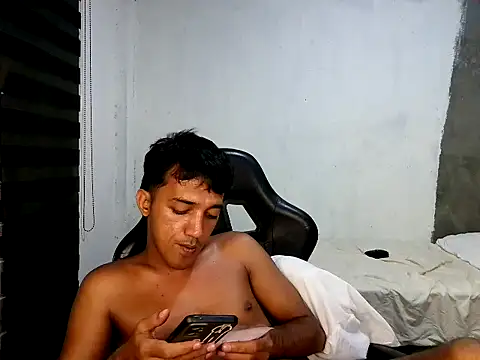 Rowy_Cam Pertunjukan Webcam