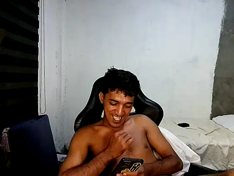Rowy_Cam Show Webcam