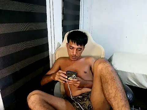 Rowy_Cam Show Webcam