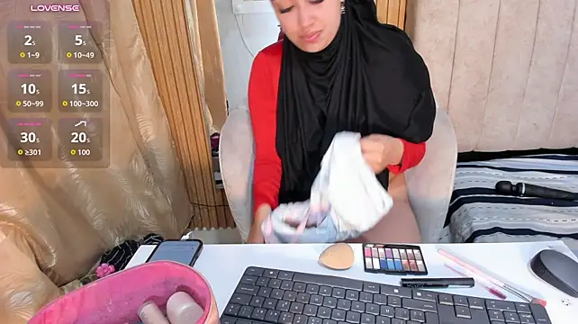 _ghaliaa: απευθείας συνομιλία ΧΧΧ