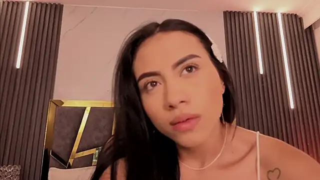 צ'אט XXX בשידור חי של ScarletTorres