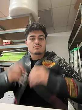 Webkamerová show eightteendaddy