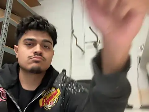 eightteendaddy's Webcam Show