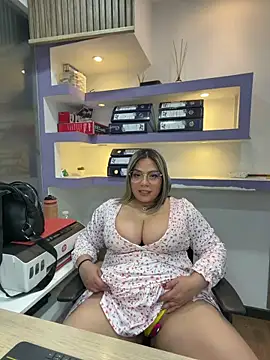 غرفة دردشة isabella_horney_ المباشرة