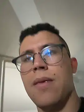 Kurtxxx22 웹캠 쇼