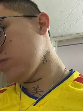 Kurtxxx22 Webcam Show