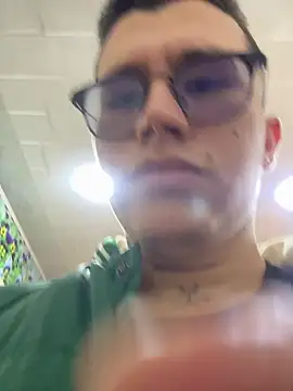 Kurtxxx22 webkamerás műsora