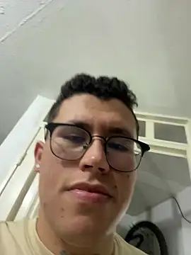 Kurtxxx22 – webcam-show