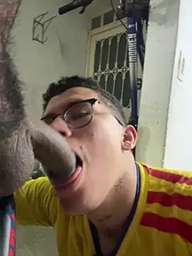 Kurtxxx22 Webcam-Show