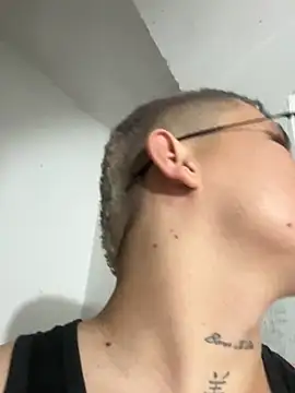 Kurtxxx22 – Kamerová šou
