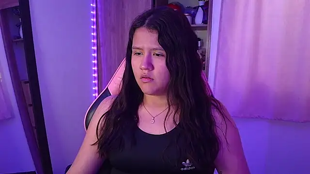 Chat +18 de Oliviawatson1 ao vivo