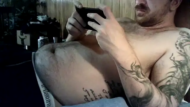 WyattL96 Show in webcam