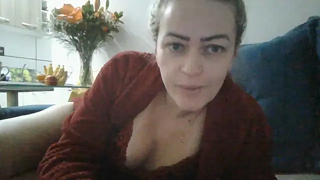 Alerquinasc's Live XXX Chat